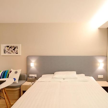 Grande Chambre Dans Charmante Maison Alsacienne Herrlisheim Extérieur photo